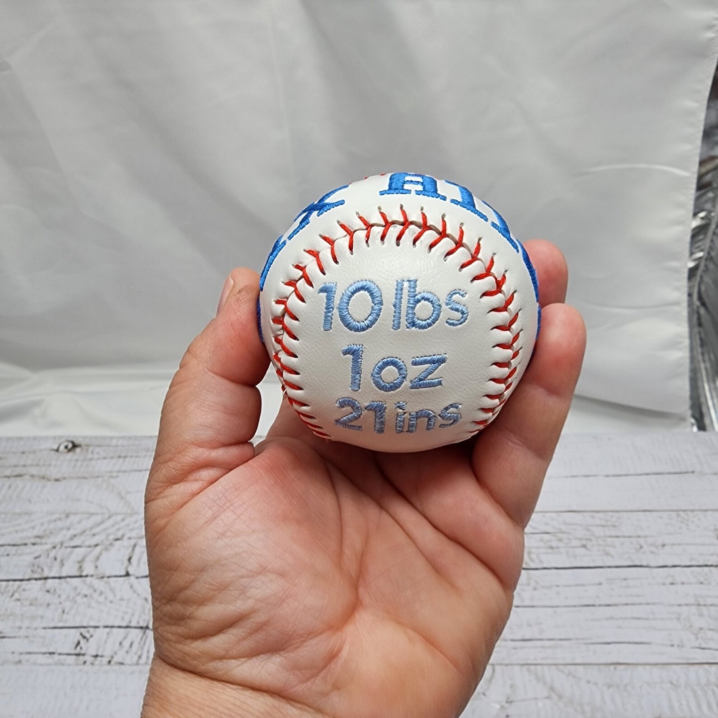 Birth Stats gift // Custom Personalized Embroidered Baseball// Baby Gift // Baseball Gift // Keepsake ball //Memorabilia